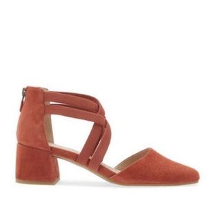 Eileen Fisher cayenne suede shoes 2” block heel